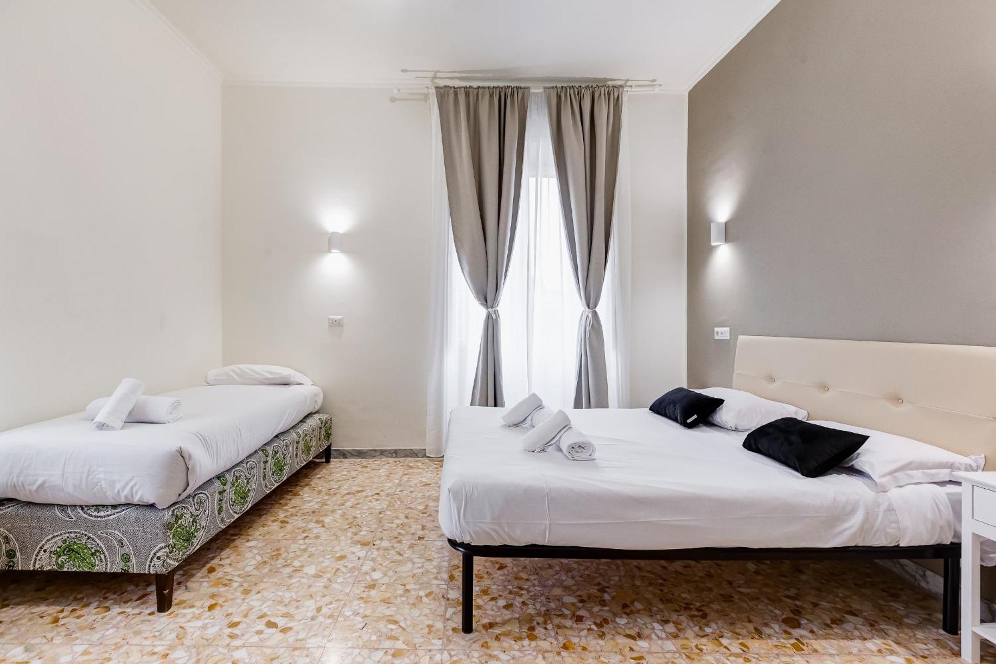 Vivilo Collection - San Vito View Apartment - 3 Bdr 2 Baths روما المظهر الخارجي الصورة