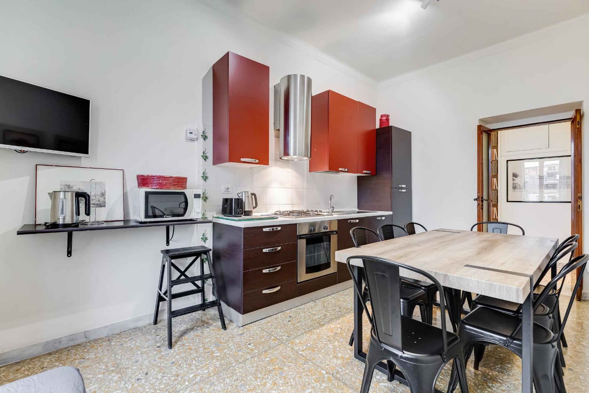 Vivilo Collection - San Vito View Apartment - 3 Bdr 2 Baths روما المظهر الخارجي الصورة