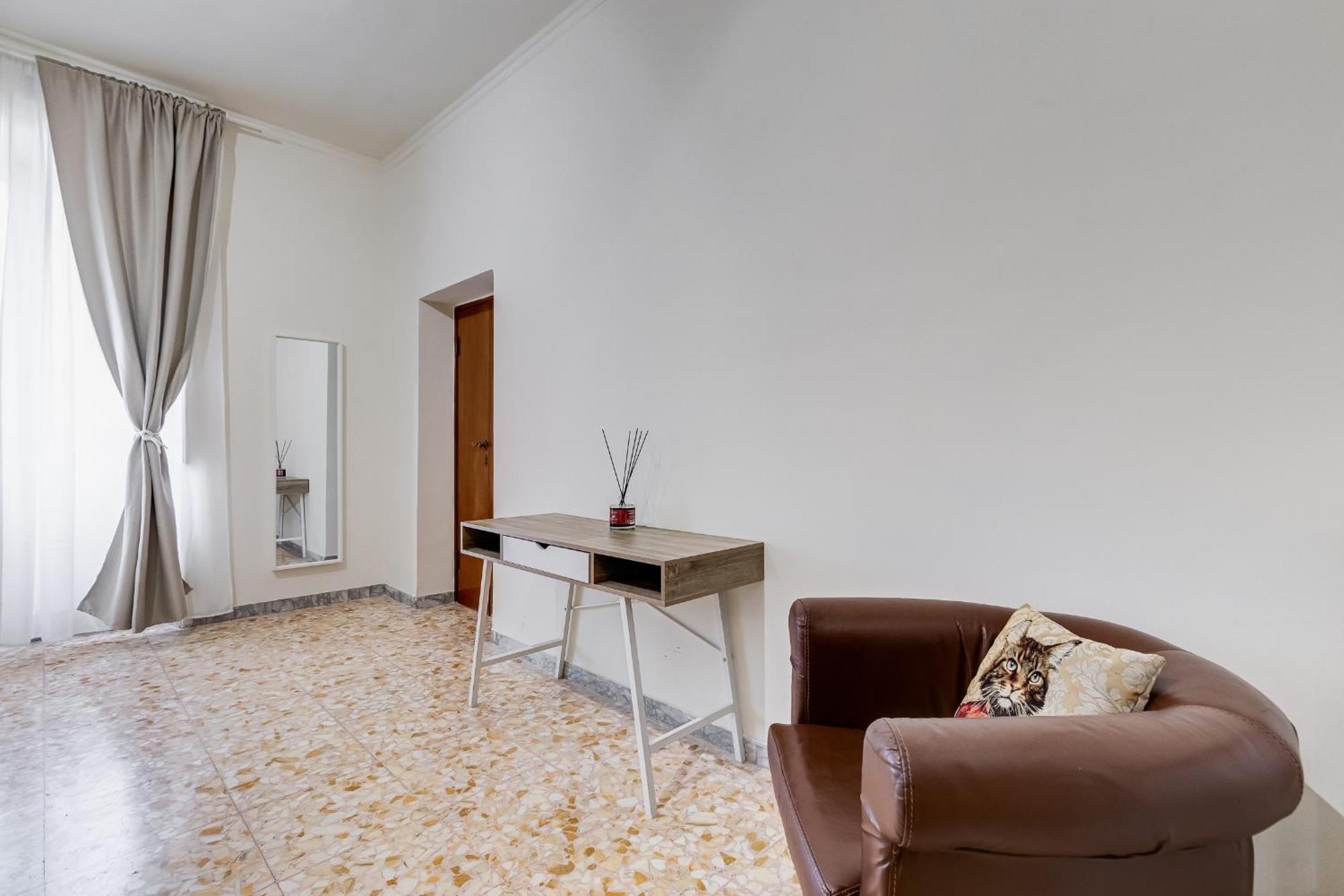 Vivilo Collection - San Vito View Apartment - 3 Bdr 2 Baths روما المظهر الخارجي الصورة