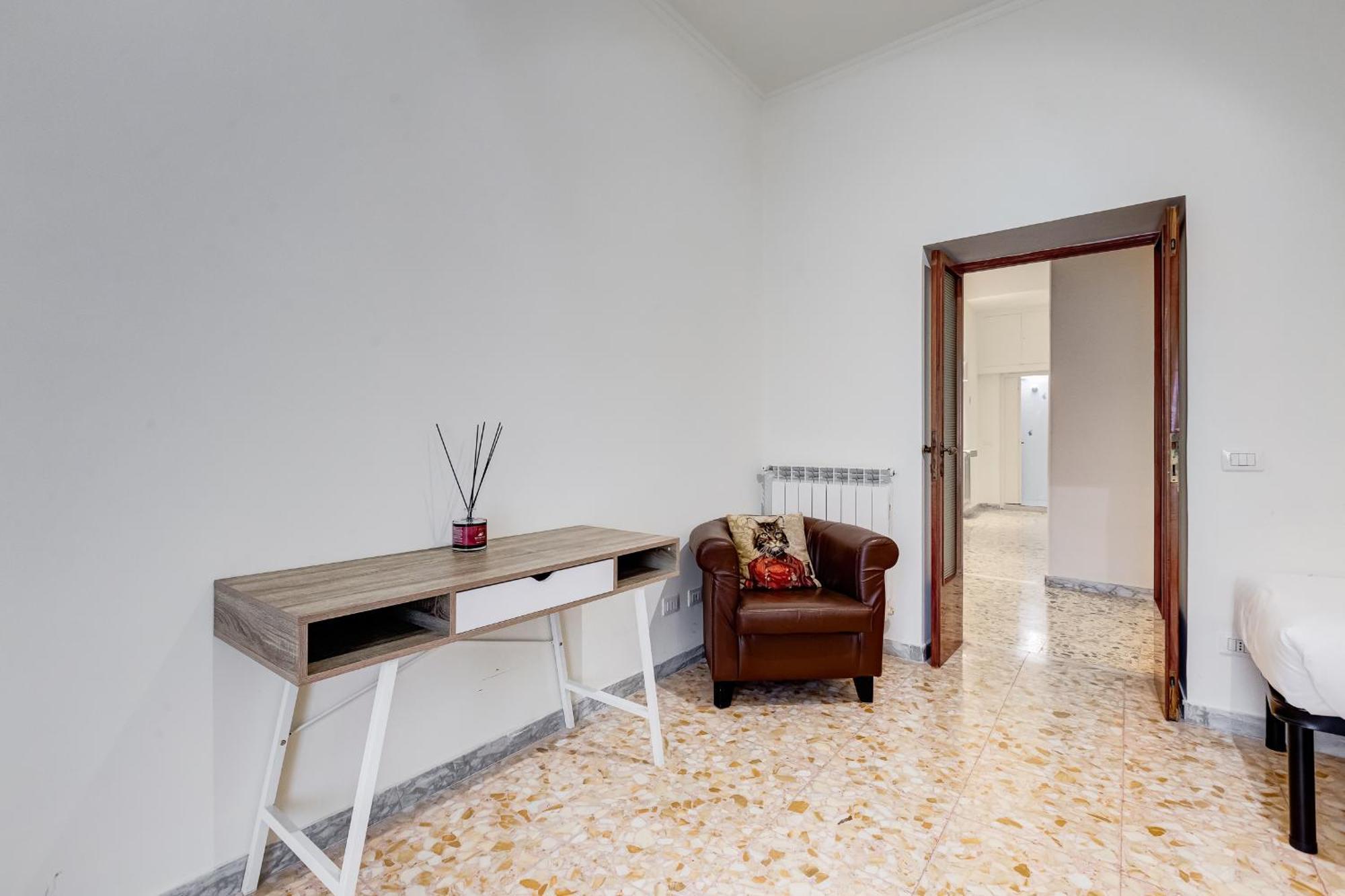 Vivilo Collection - San Vito View Apartment - 3 Bdr 2 Baths روما المظهر الخارجي الصورة