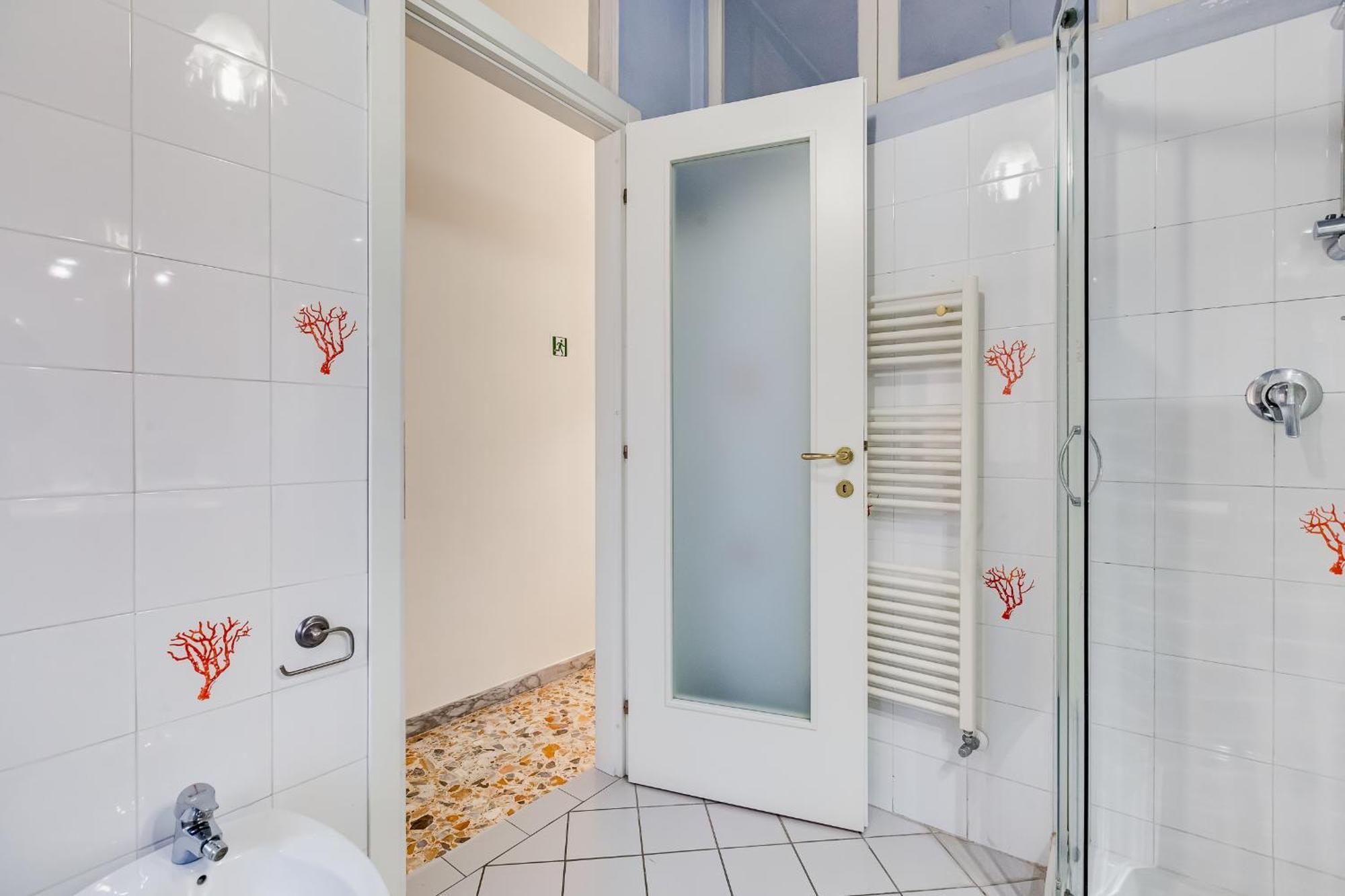 Vivilo Collection - San Vito View Apartment - 3 Bdr 2 Baths روما المظهر الخارجي الصورة